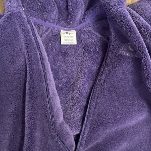 2/$30 Macpac Fleece bodysuit/onesie - Picture 5 of 7